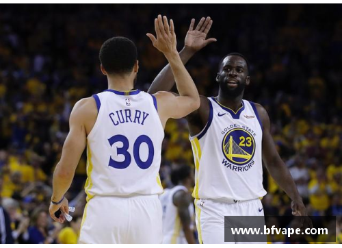 拉斯维加斯20+4+12!就在今天，库里创77年纪录，成NBA历史第一人 - 副本 (2)